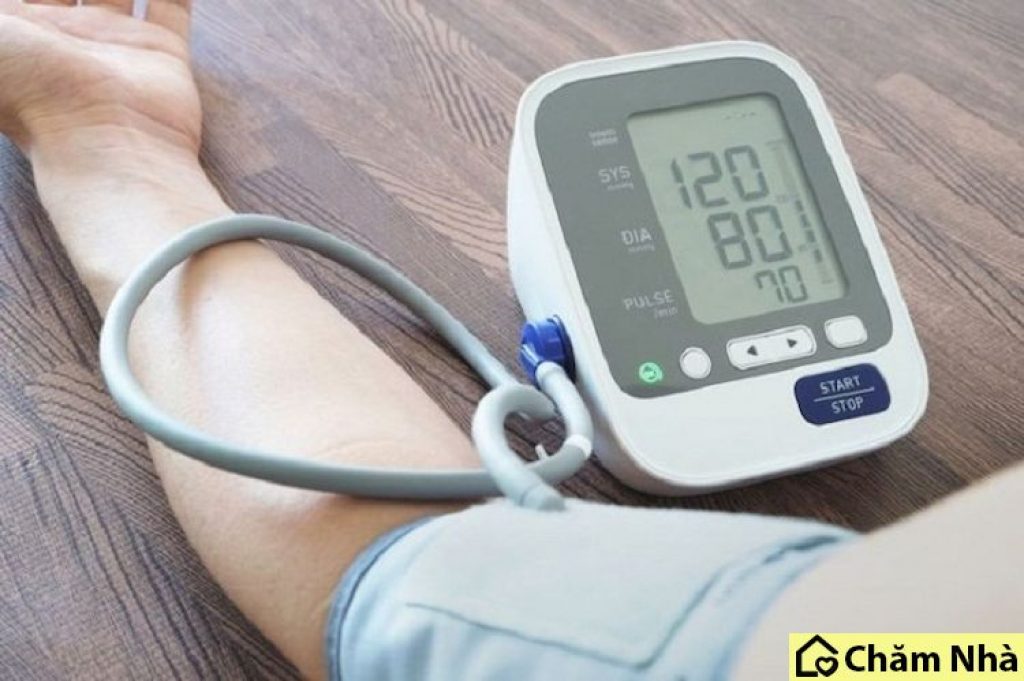 máy đo huyết áp bắp tay
